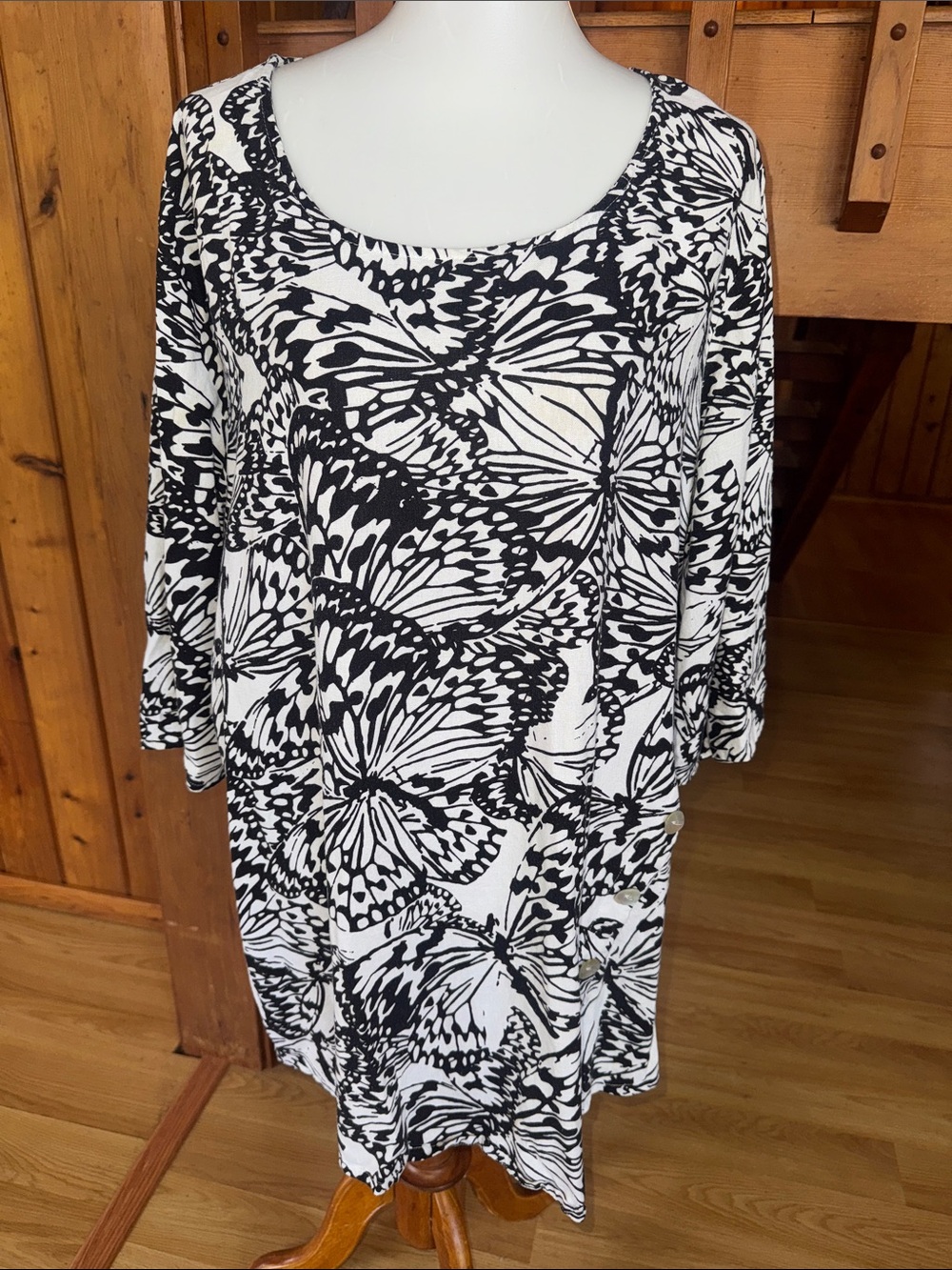 Jones & Co. size 1X Women's linen blend Butterfly Scoop Neck Blouse shirt top